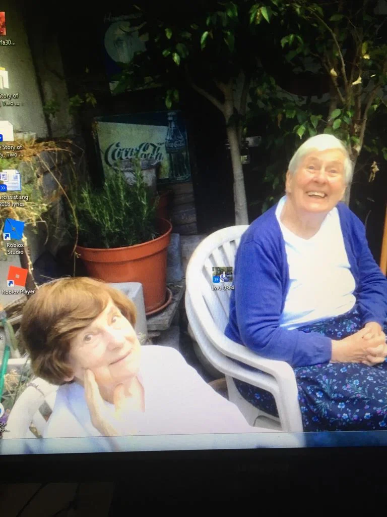 Sally and her sister Jacqueline Nayman